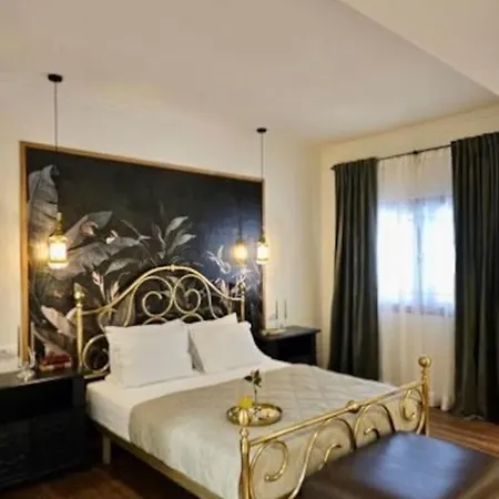 Apartment Novi's Luxury 2 *