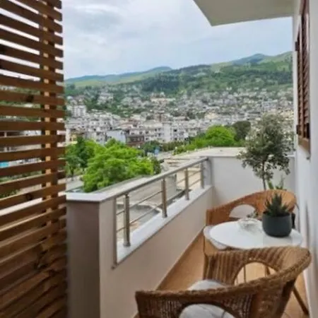 Novi's Luxury 2 Gjirokaster