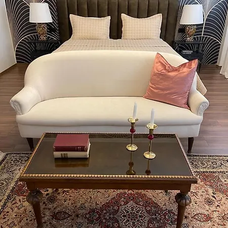 Novi's Luxury 2 * Gjirokaster